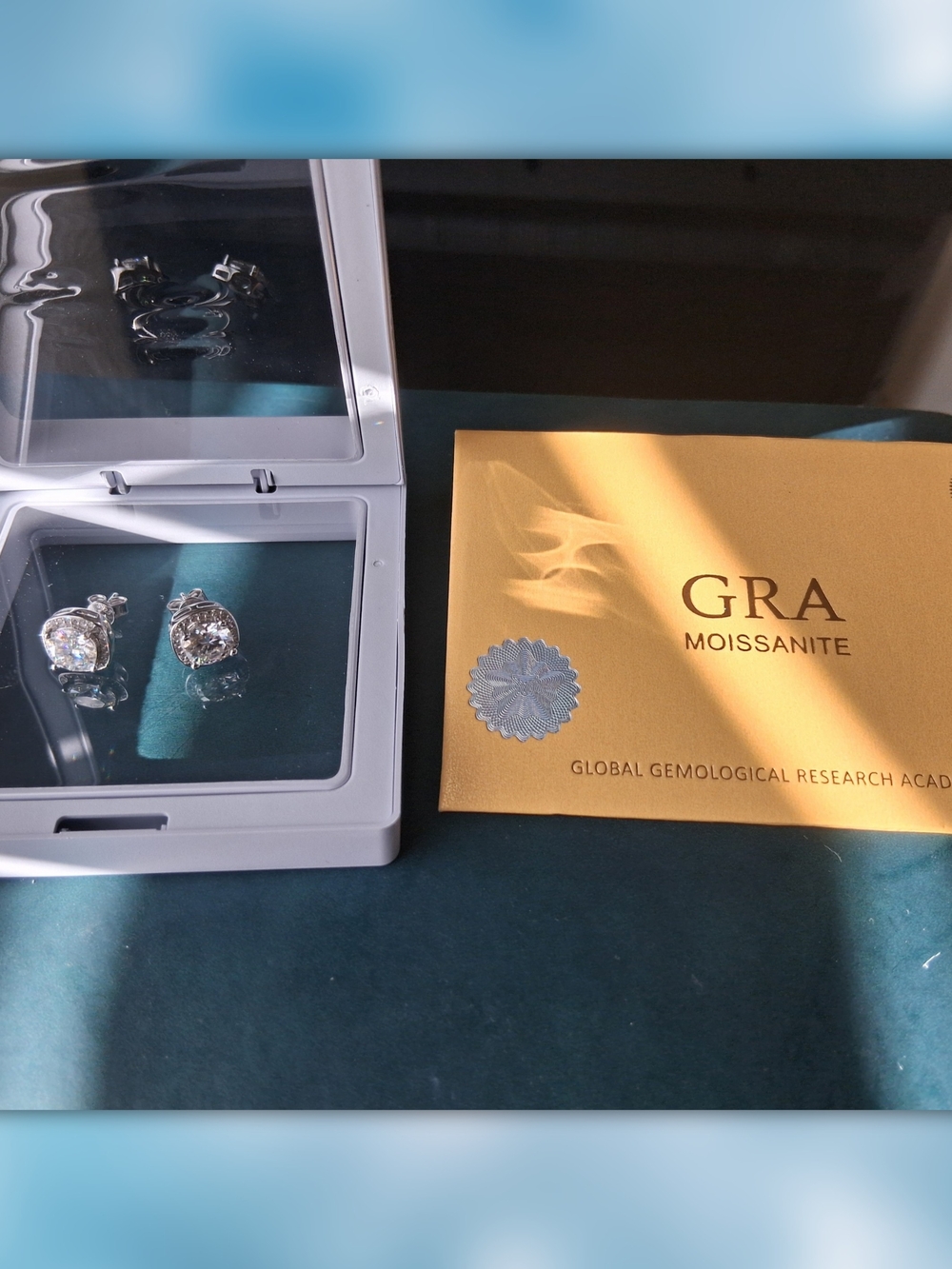 Stud Earrings in Silver Tone